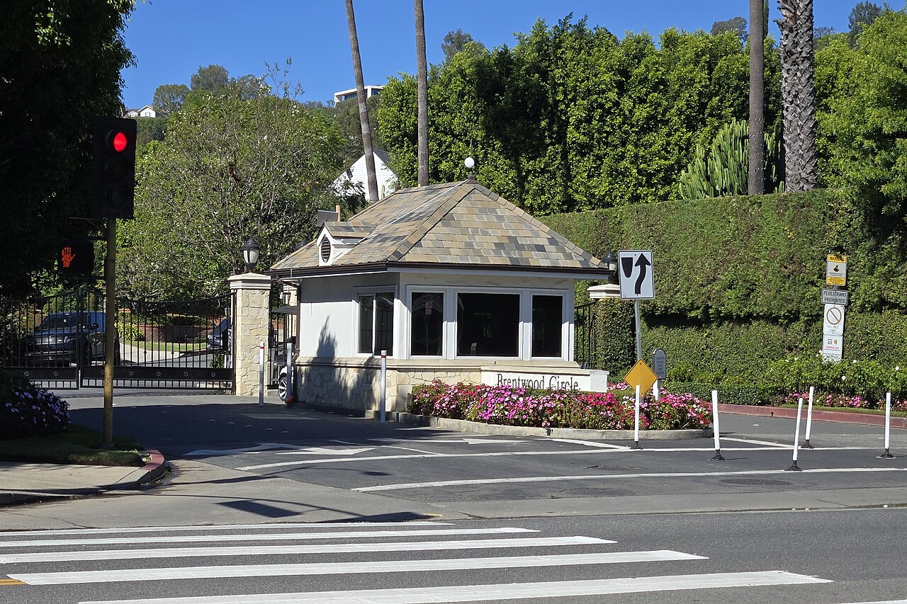 Brentwood Circle entrance on Sunset Boulevard.