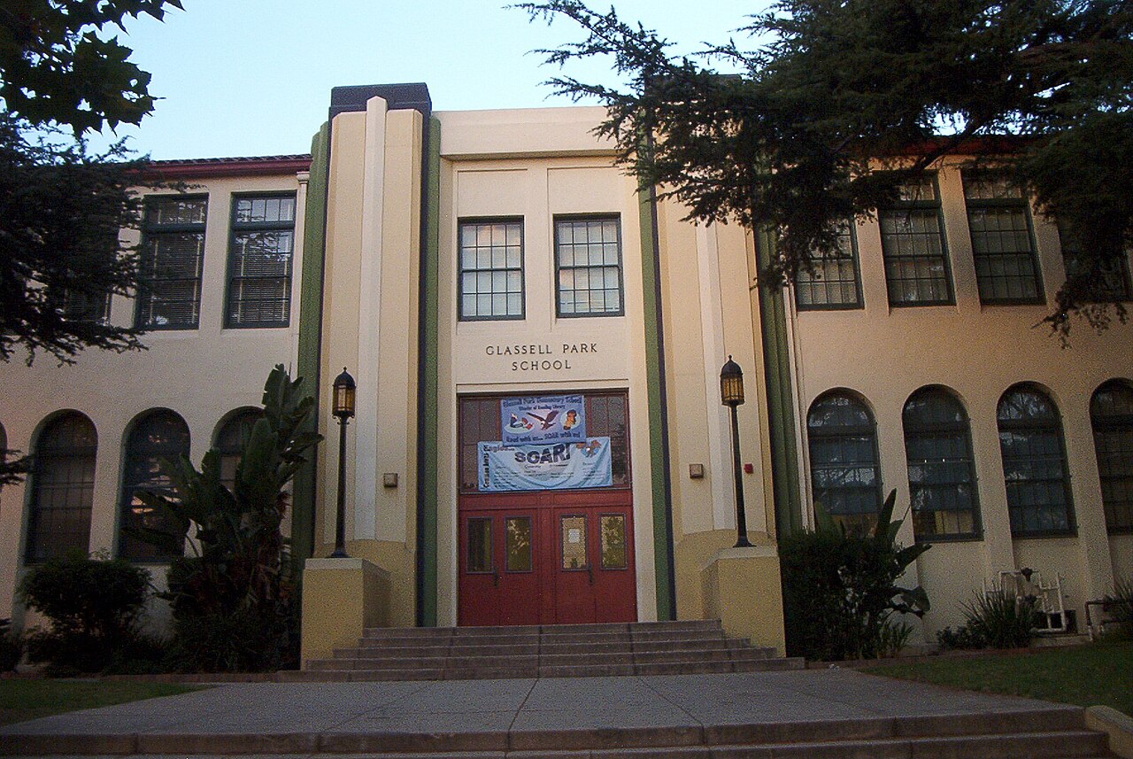 Glassell Park Elementary School exterior, photographed August 31, 2007.