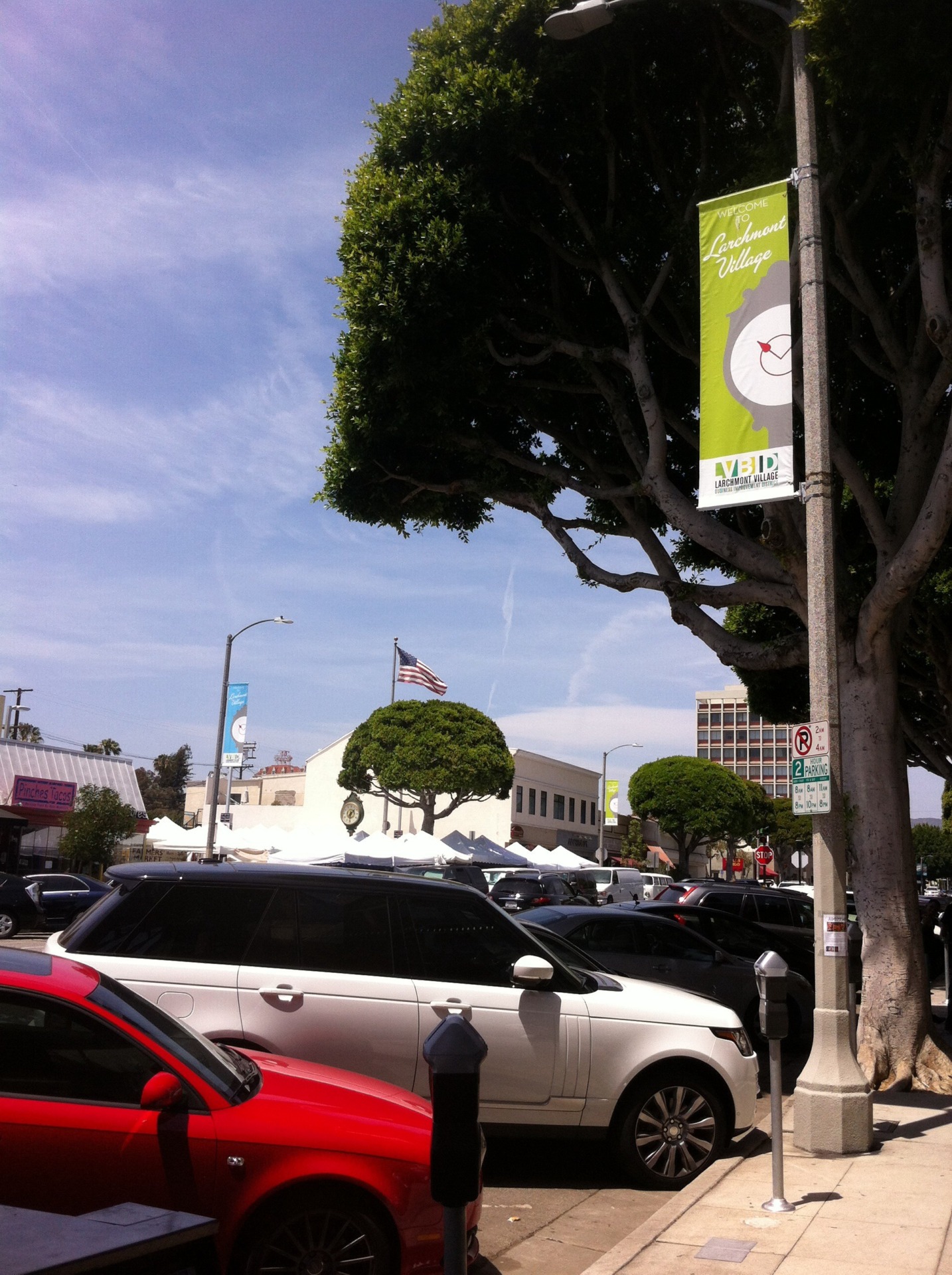 Larchmont village with farmers market