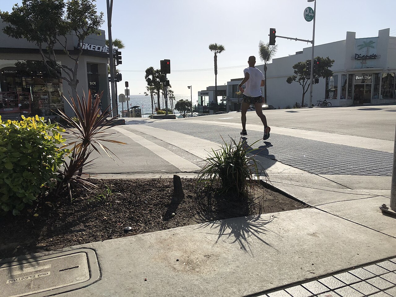 Downtown Manhattan Beach street corner near the coast.
