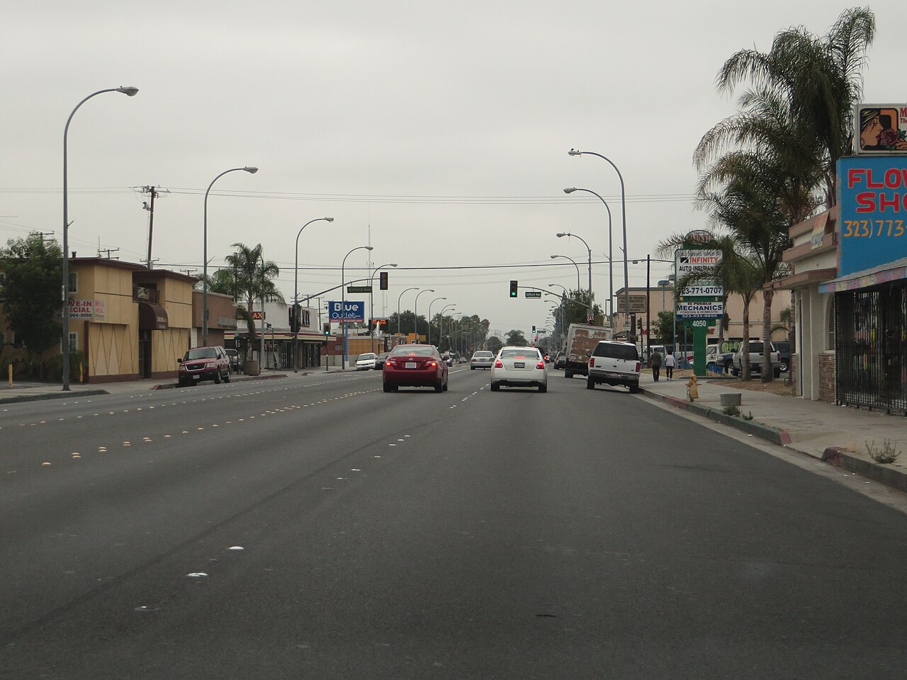 Slauson Avenue streetscape in Maywood.