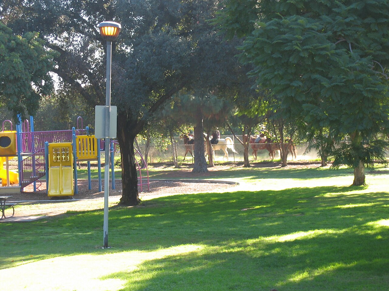 Grant Rea Park and Montebello Barnyard Zoo grounds, historical photograph uploaded in 2004; exact capture date unknown.