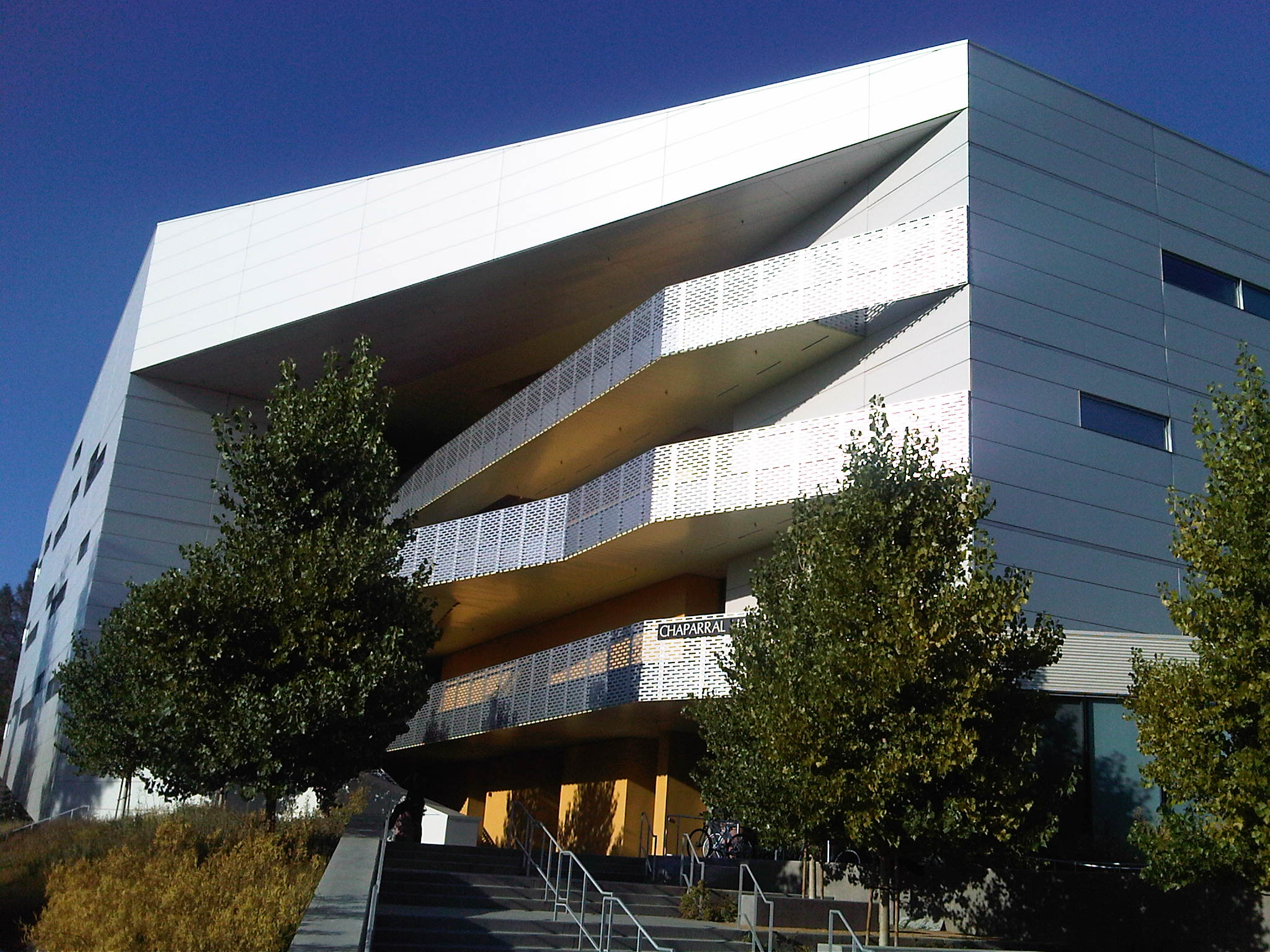 Landscaped exterior of Chaparral Hall at CSUN in Northridge